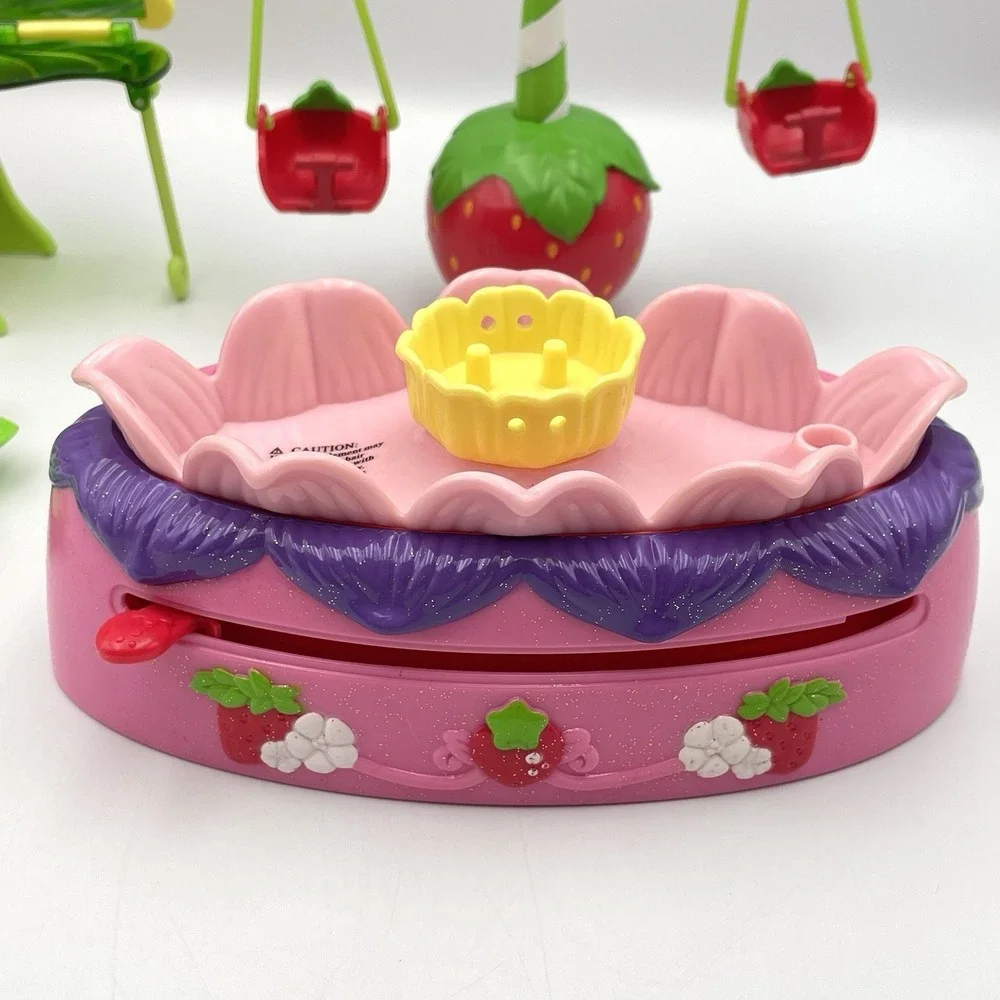 Strawberry Shortcake Hasbro Berry Bitty City Furniture Playset Lot 2009 2010